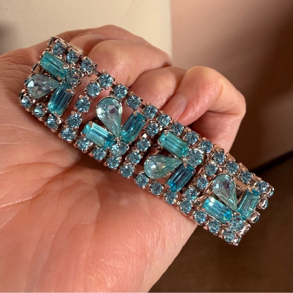 Antique 1930’s 40’s art deco pale blue Czecho Glass Wide silver Bracelet - Picture 4 of 16